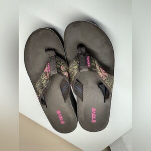 Teva Sandals Womens US 7 Flip Flop Thong Multicolor Toe Post Floral Slip On